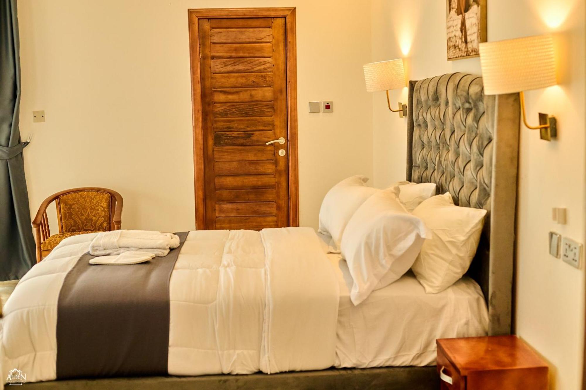 Aiden Homes And Apartments Hotel Koforidua Exteriör bild