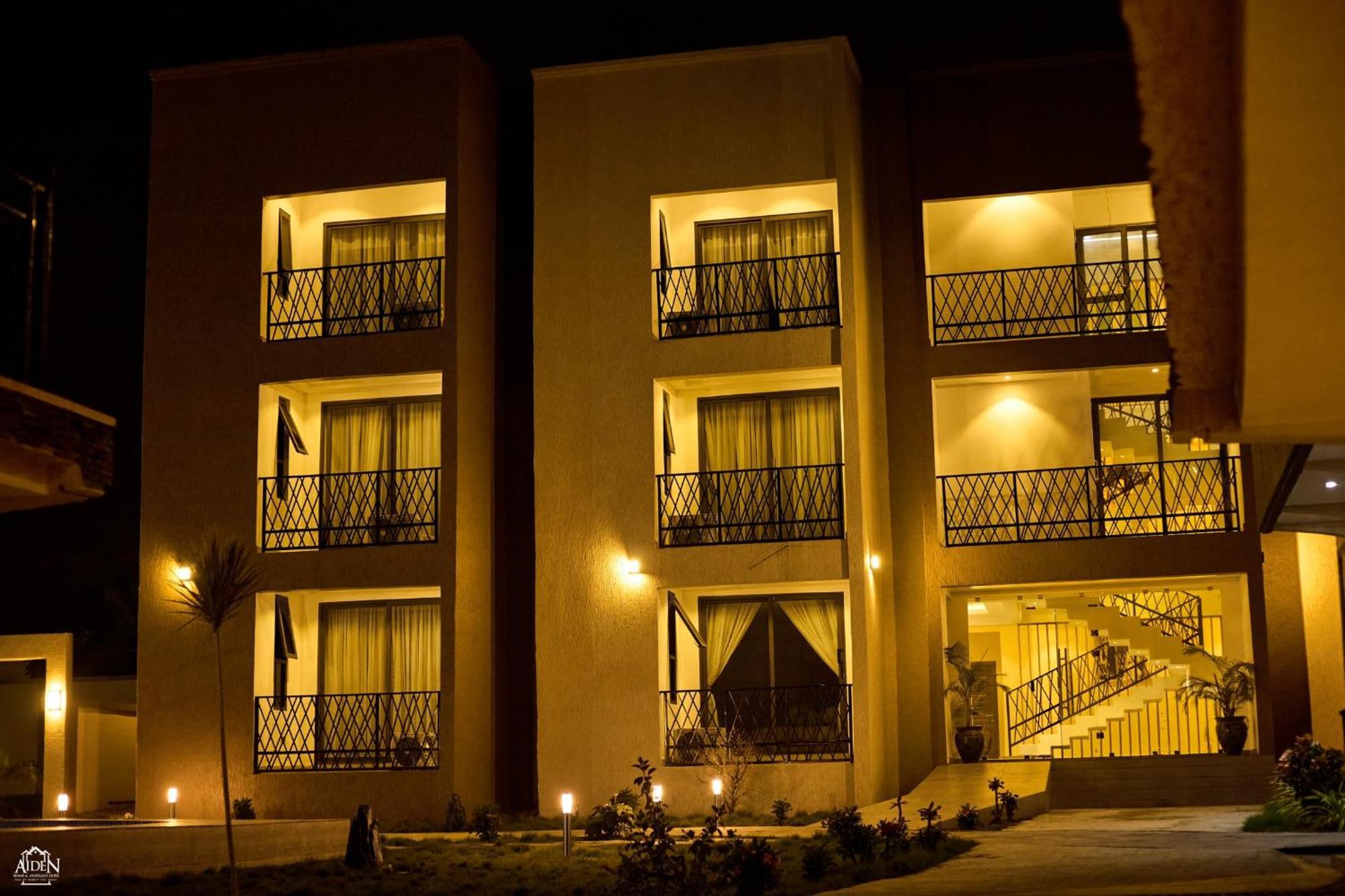 Aiden Homes And Apartments Hotel Koforidua Exteriör bild