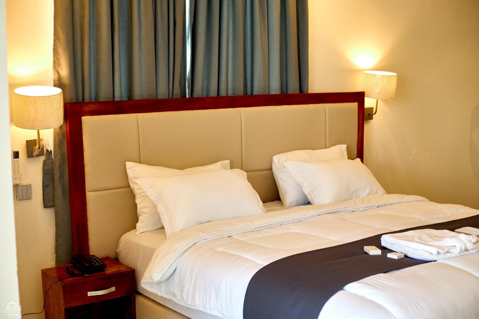 Aiden Homes And Apartments Hotel Koforidua Exteriör bild