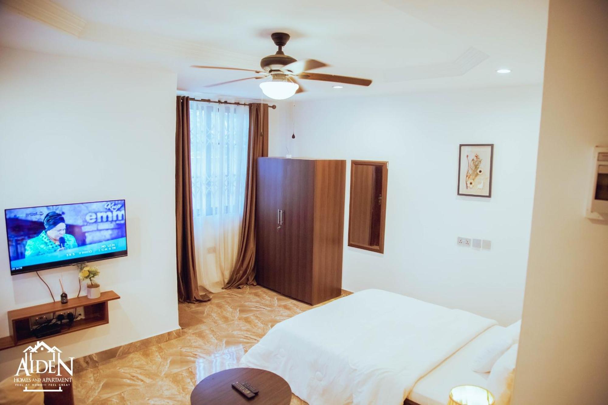 Aiden Homes And Apartments Hotel Koforidua Exteriör bild