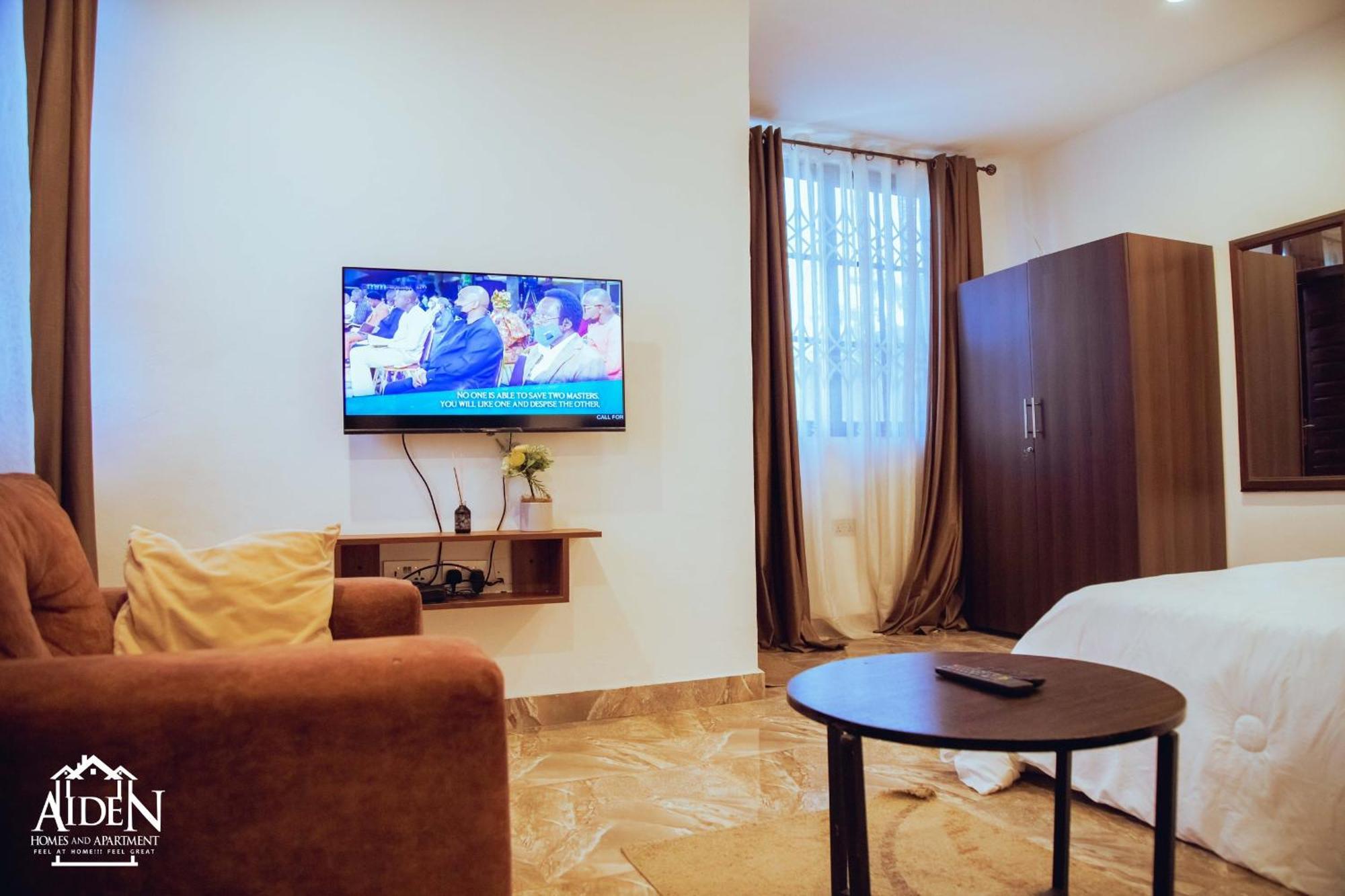 Aiden Homes And Apartments Hotel Koforidua Exteriör bild
